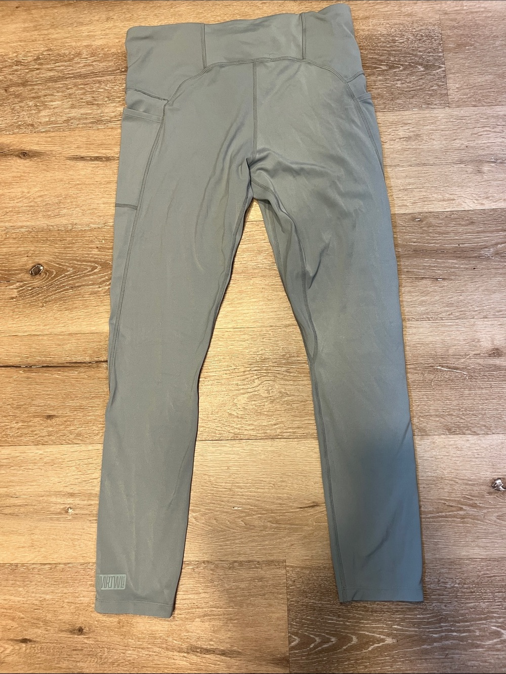 Smartwool Sage Green High-Waist Leggings with Side Pockets - Picture 3 of 8